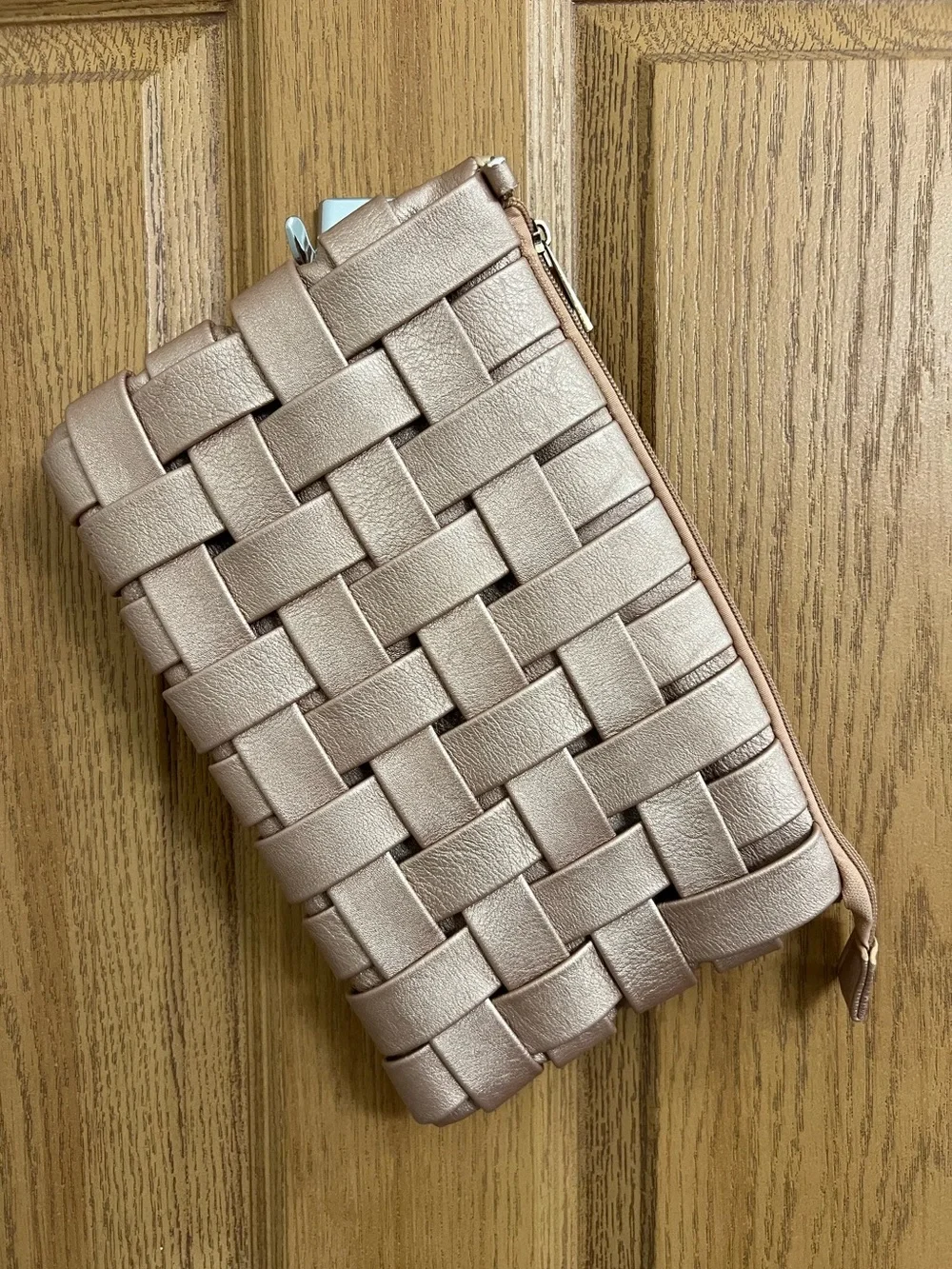 Anthropology Lindy Woben Clutch